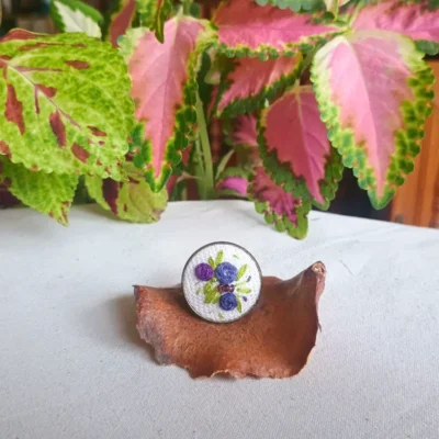 Anillo Flora Morado en Tono Bronce Vintage