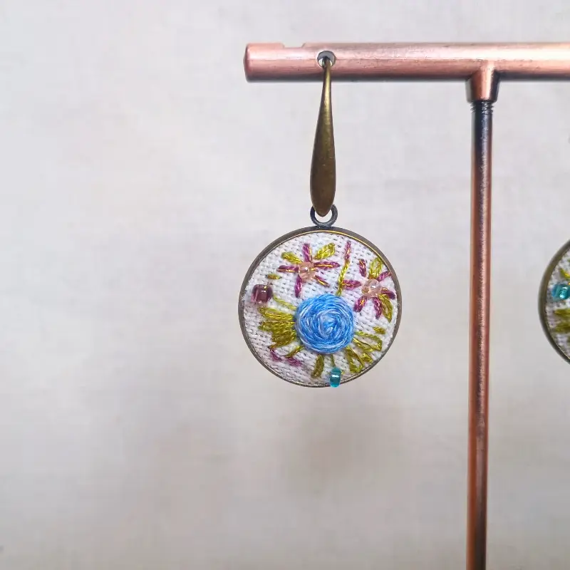 Aros Bouquet Azul y Tono Bronce - Imagen 2