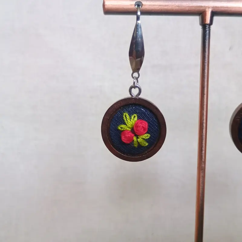 Aros Small Flora Rojo en Madera - Imagen 2