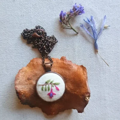 Collar Chilco en Flor y Tono Cobre
