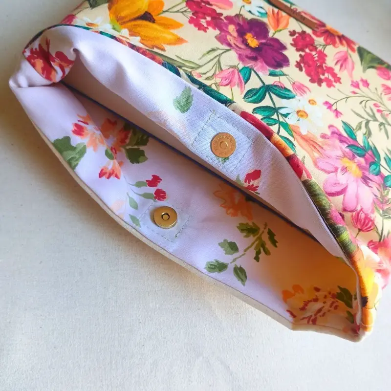 Funda Libro Pincelada Floral - Imagen 3