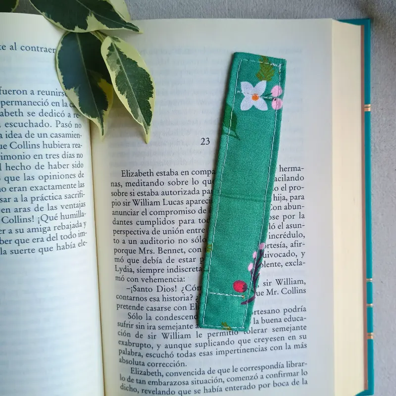 Marcapáginas Magnético de Tela Floral 8 - Imagen 3